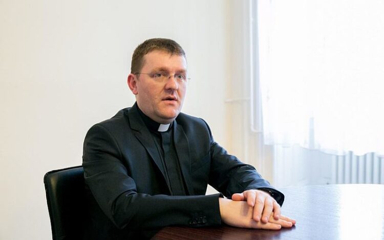 Hrvat iz Tavankuta mons. Mirko Štefković novi je zrenjaninski biskup