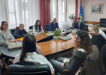 Ministri Marić i Bevanda s učeničkim timom CIVITAS