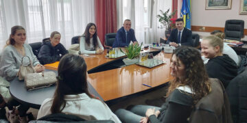 Ministri Marić i Bevanda s učeničkim timom CIVITAS