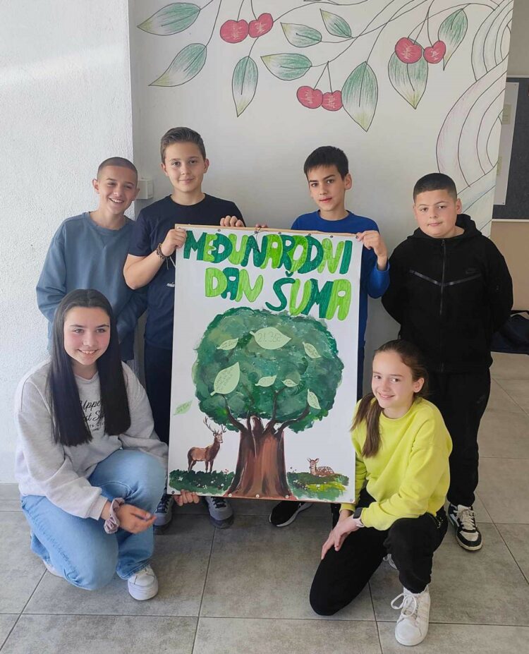 U Osnovnoj školi Čerin provodi se projekt Eko škole