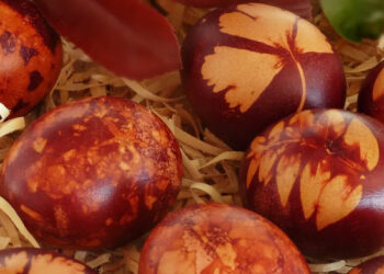 VIDEO: Ukrasite uskrsna jaja na prirodan način