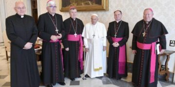 Sveti Otac Franjo primio biskupe Biskupske konferencije BiH tijekom pohoda „ad limina“