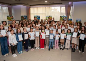 Upriličena izložba radova polaznika tečaja koji održan pod vodstvom akademskog slikara i profesora likovne umjetnosti Vilima Parića