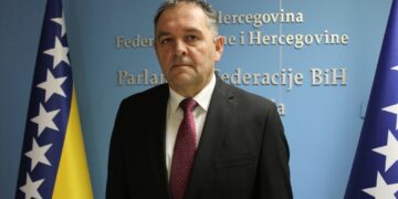Martinović reagirao na pritiske na izaslanike