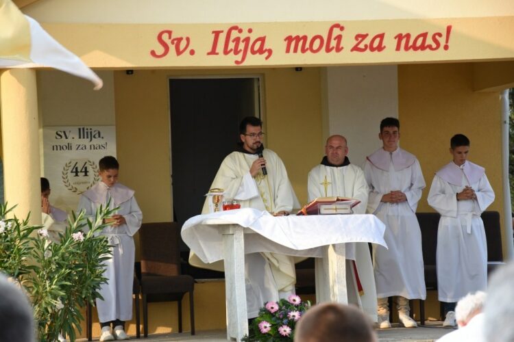Svečano obilježen blagdan sv. Ilije na Gradini u Donjem Malom Ograđeniku