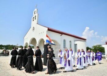 Na Groblju mira na Bilima danas održana komemoracija povodom obilježavanja Europskog dana sjećanja na žrtve totalitarnih režima, fašizma, nacizma i komunizma