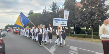 Članovi HKUD-a sv. Marko Vionica cijelo ljeto su putovali i nastupali na mnogim manifestacijama