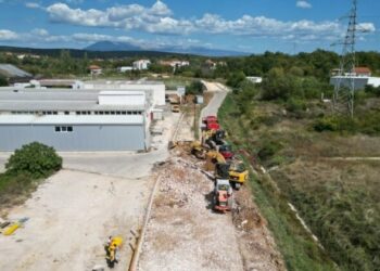 VIDEO: Dio Ulice Stjepana Radića zatvoren za promet zbog radova