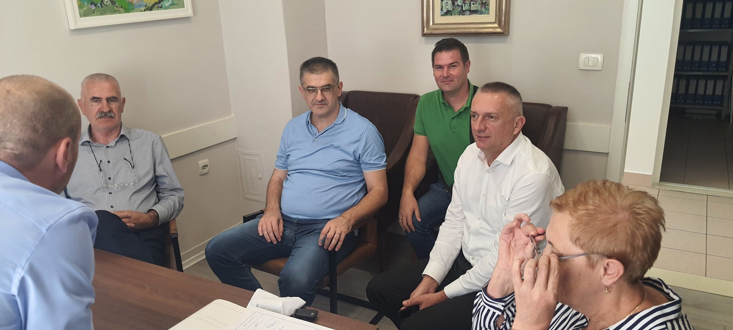 Još jedna obitelj darovala Općini Čitluk nekretninu u Čerinu za interese javnog dobra Čerina