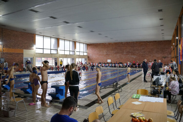 PREDSJEDNICA BUHAČ OTVORILA 13. MEĐUNARODNI PLIVAČKI BOŽIĆNI KUP