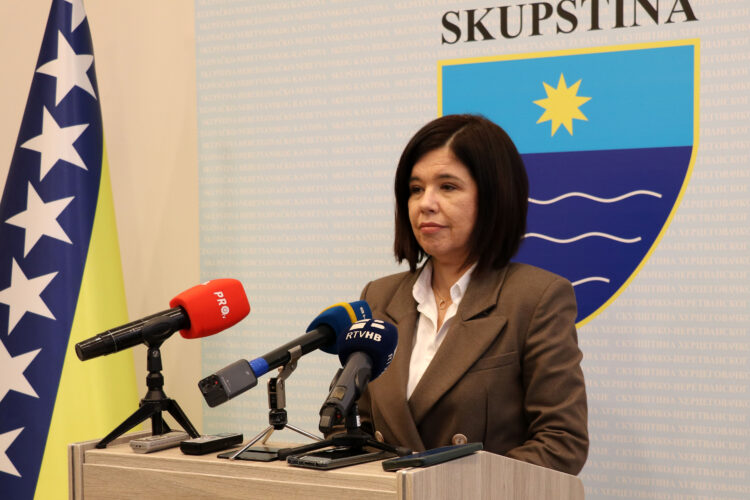 Predsjednica Buhač i ministar Šuta uoči sjednice Skupštine HNŽ-a