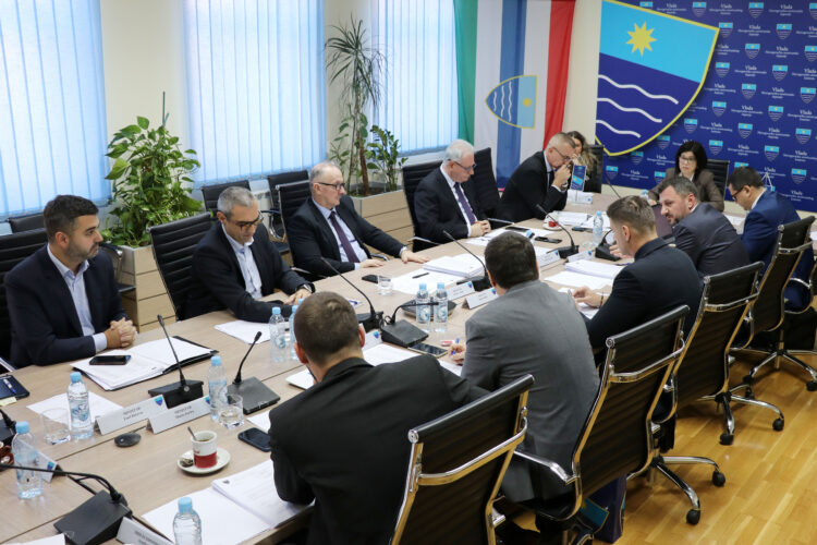 Vlada subvencionira mlade za porez na promet nekretnina i rente