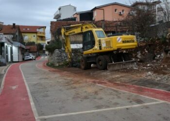 Počela izgradnja javnog WC-a u Bijakovićima