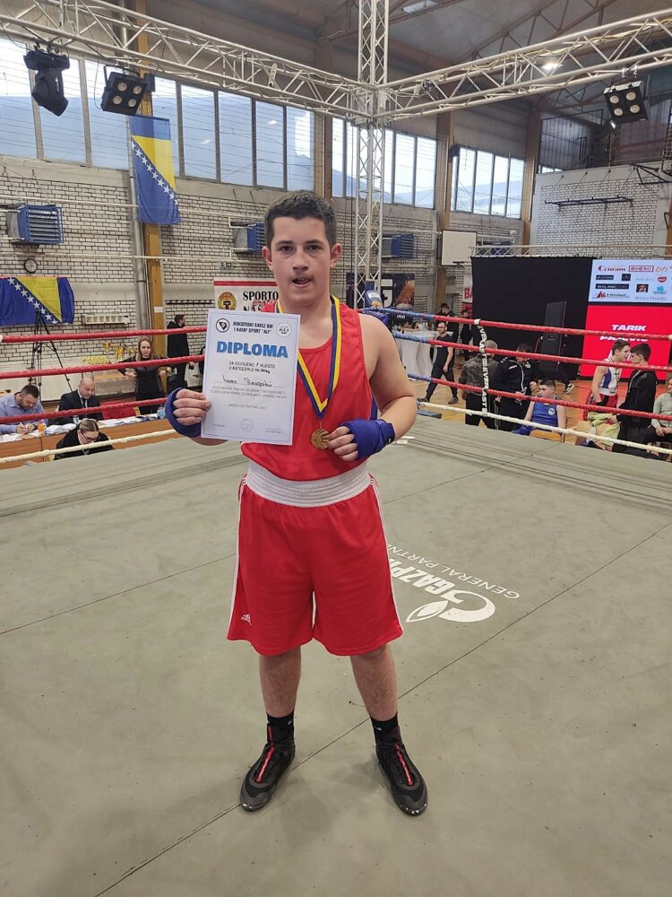Zlato i dva srebra za Brotnjo na Državnom prvenstvu u boksu