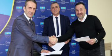 POTPISAN UGOVOR ZA DRUGU ETAPU INTERVENTNOGA SANIRANJA REGIONALNIH PROMETNICA U JABLANICI I KONJICU