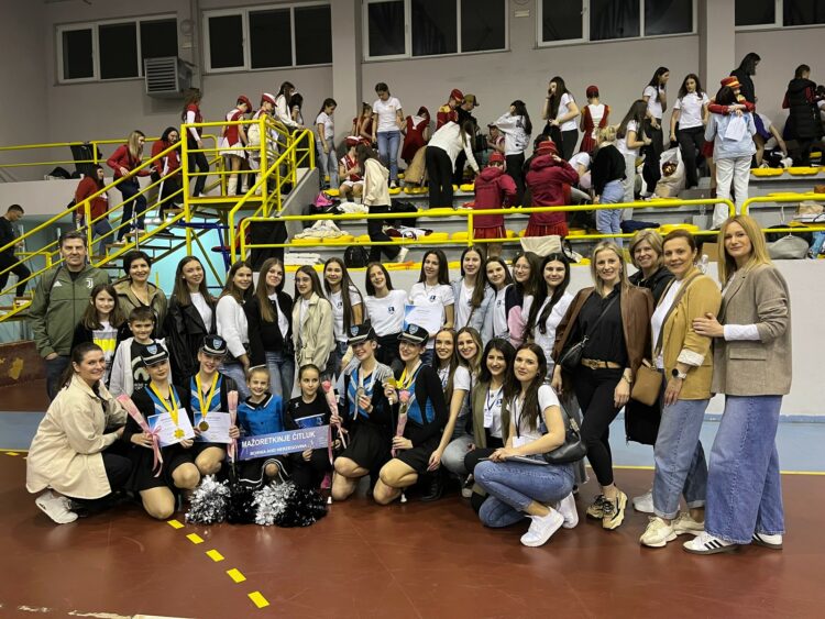 2 zlatne i 1 srebrna medalja za mažoretkinje iz Čitluka!