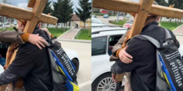 Zaustavila je taksi usred ceste kad ga je vidjela… Prizor iz Banje Luke rasplakao sve