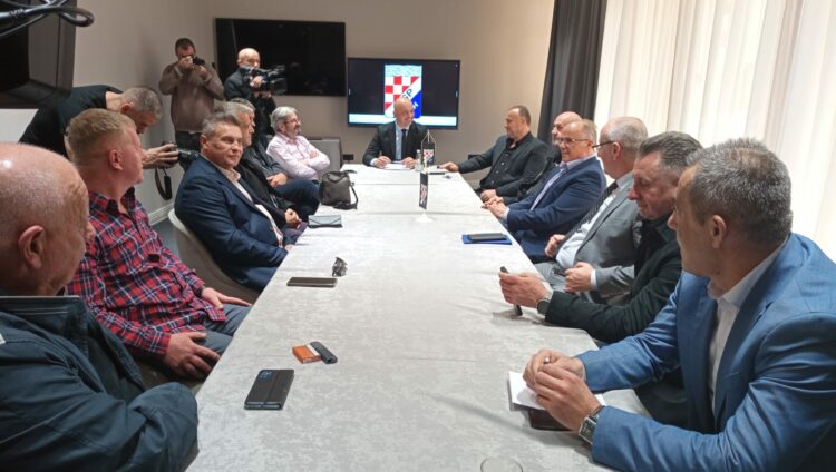 HSP poziva bošnjačke stranke da dostave prijedlog Izbornog zakona