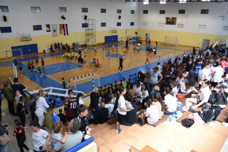 U Čitluku održan međunarodni turnir u mini rukometu