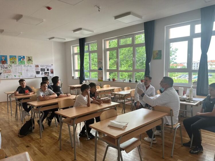 Besplatni stomatološki pregledi u OŠ Bijakovići: “Zube pregledaj – Osmijeh sačuvaj”