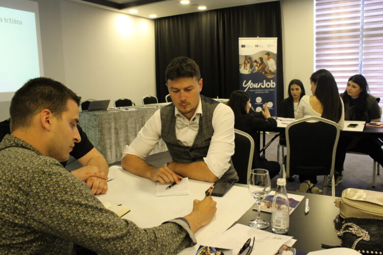 Caritas u okviru programa YourJob započeo novi ciklus obuka za mlade poduzetnike u Hercegovini