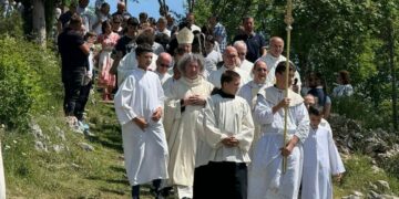 Održano tradicionalno biskupijsko hodočašće Kraljici mira u Hrasnu