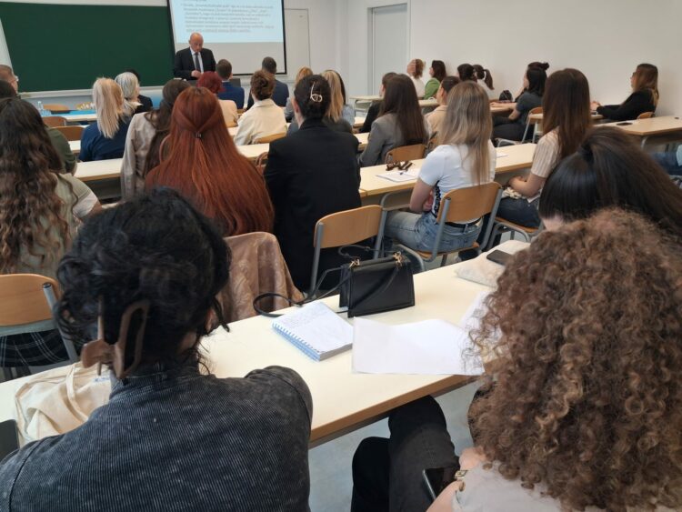 Održano predavanje prof. dr. sc. Marija Grčevića na temu „Zakon o hrvatskom jeziku i Hrvati u BiH“