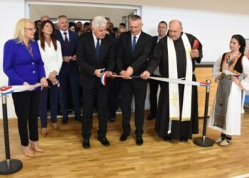 Središnji dio programa obilježavanja Dana općine Čitluk: Otvorena sportska dvorana srednje škole i uručena priznanja Općine Čitluk