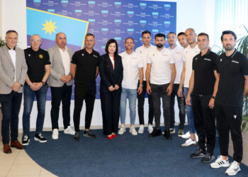 Zrinjskom povelja predsjednice Vlade HNŽ-a za osvajanje naslova prvaka BiH i vrhunsku promidžbu Mostara i županije