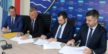 Vlada HNŽ: Potpisan ugovor o realiziranju dodjele subvencije razvitku Zračne luke Mostar