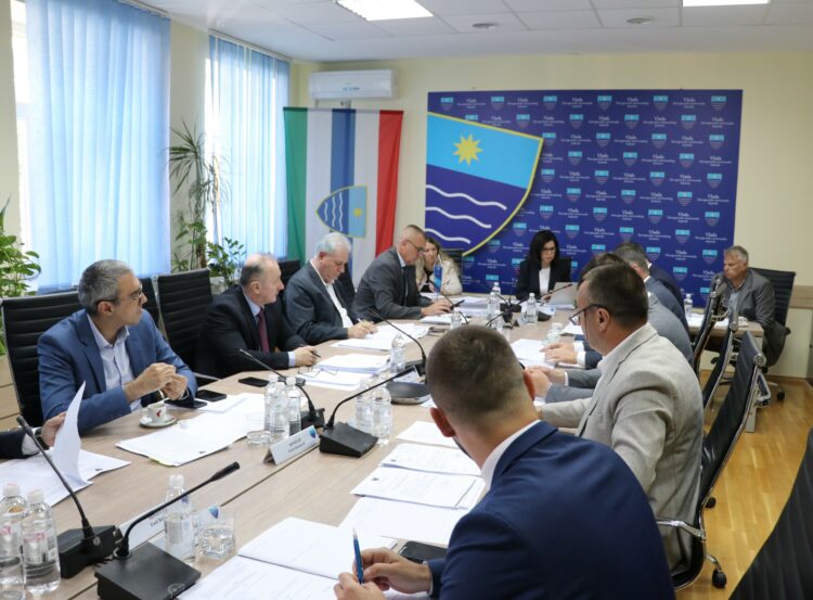 VLADA HNŽ: ZA POTICAJE U POLJOPRIVREDI 4.200.000,00 KM, DOMOVIMA ZDRAVLJA 4.000.000,00 KM