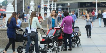 Počinje velika socijalna reforma: Uvođenje univezalnog dječjeg doplatka – barem 50% djece u FBiH će imati dodatak, ali se ide prema 100%