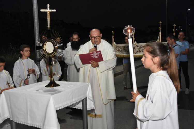 (FOTO) ŽUPA KRISTA KRALJA ČITLUK: Svečanom procesijom proslavljen blagdan Tijelova