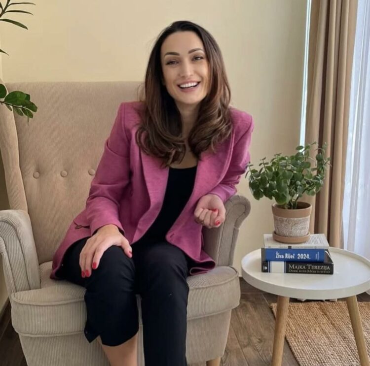 Psiholog piše: Kako nas je uživancija dovela do psihološke krize i “kuge” anksioznosti?