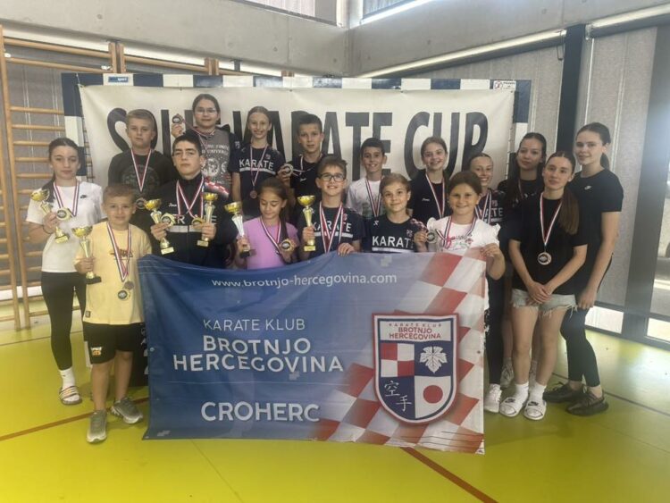 (FOTO) Split Karate Cup 2025: Odličan nastup broćanskih karataša!
