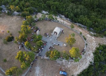 Krstivoda – jedno od najstarijih katoličkih svetišta u BiH i ove godine okupilo vjernike na uočnicu blagdana sv. Petra i Pavla