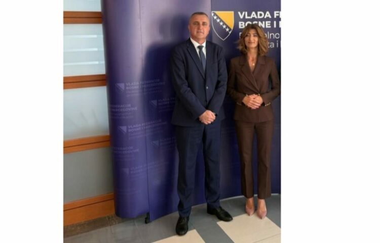 Ministar Bevanda i federalna ministrica Katić potpisali ugovor vezan za rehabilitaciju regionalne prometnice R 425