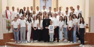Hrvatska katolička mladež iz župe Gradina izvela predstavu „Mladić i njegov Bog“