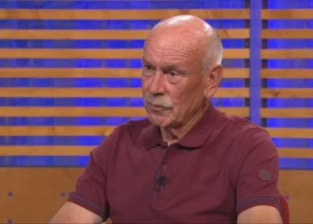 (VIDEO) Brotnjak Božo Odak gostovao u emisiji “Nedjeljom u 2”: “Kad su me otpustili iz bolnice, odjurio sam u vrt”