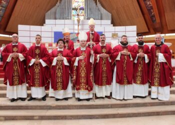 Petorica novih svećenika zaređena u Mostaru: „Više ne pripadate sebi, nego Kristu i njegovu narodu“