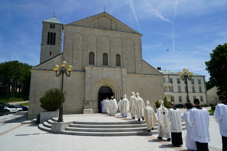 Tomislavgrad: Održan VI. susret svećenika u BiH