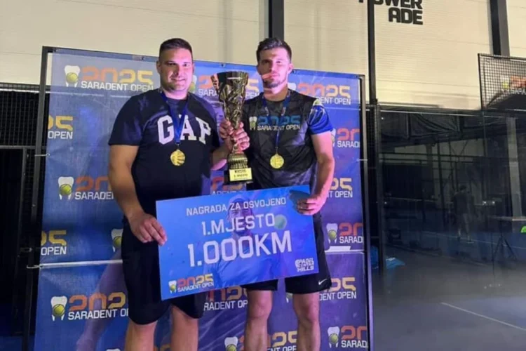 Brotnjaci Ivan Stojić i Antun Pehar osvojili padel turnir “Saradent OPEN 2025” u Sarajevu