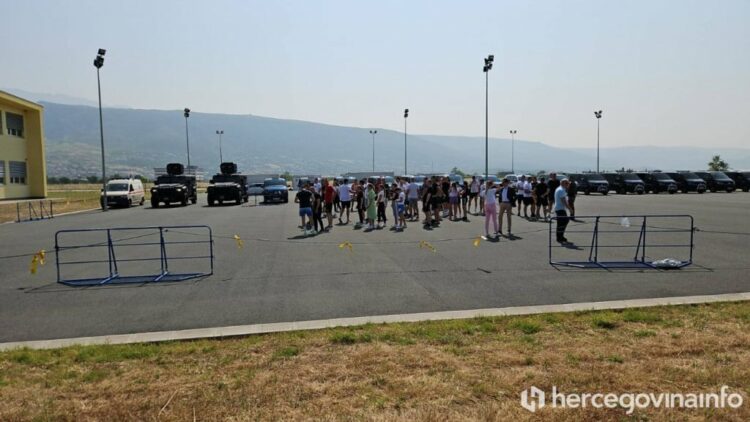(VIDEO) Pokazna vježba MUP-a HNŽ: Policijske snage demonstriraju spremnost u Mostaru