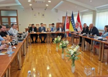 Ministar Nedić u Posušju potpisao ugovore o sufinanciranju projekata vrijednih 2,34 milijuna KM: Tri projekta za općinu Čitluk