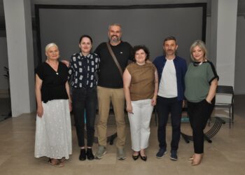 “Škola” Glorije Lujanović –  priča o vršnjačkome nasilju u kojoj se svi prepoznajemo