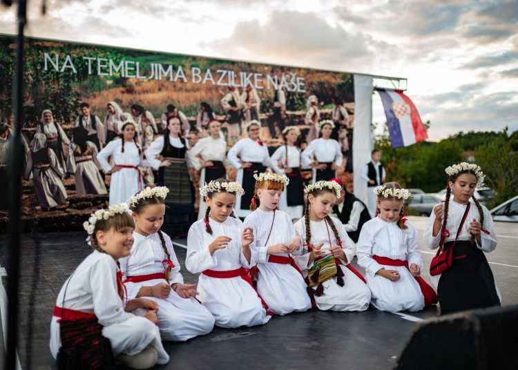 U Mokrom održana 14. manifestacija „Na temeljima bazilike“