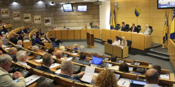 Zasjedao Dom naroda Parlamenta Federacije BiH:”Klubovi konstitutivnih naroda su ustavna kategorija i moraju se poštovati!”
