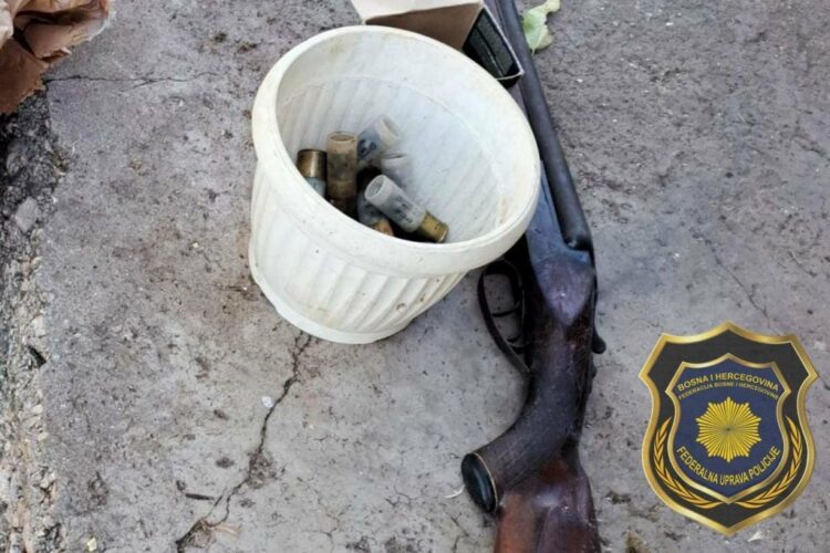 Jedna osoba uhićena na području HNŽ-a – Policija pronašla drogu i oružje