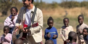 Glazbenik Josip Drinovac volontira u Africi: “Nevjerojatno je koliko im je ritmika urođena”