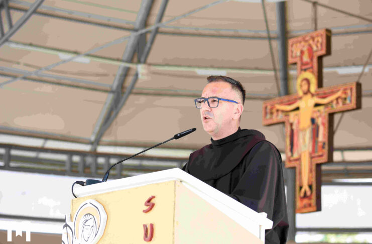 Kateheza fra Jure Barišića: “Gospa je naša majka, zato su njezine poruke pune ljubavi”